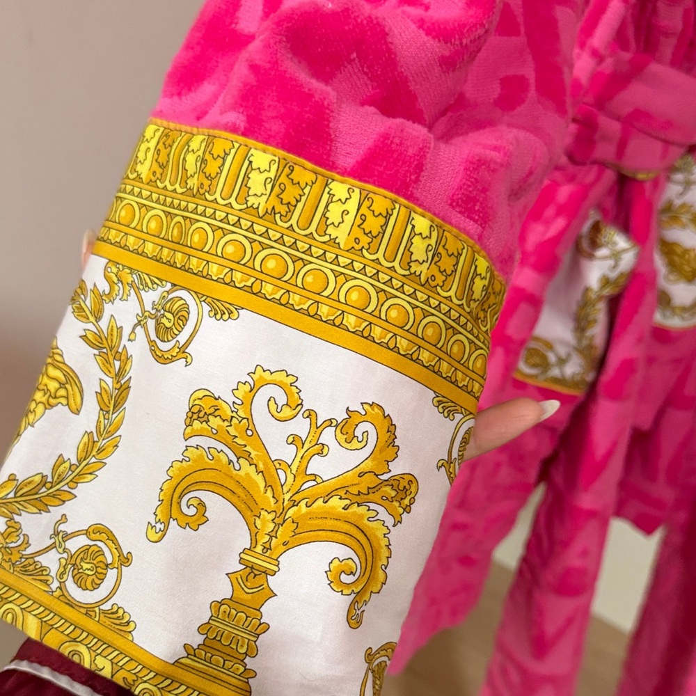 Versace Fuchsia and Gold Patterned Robe - Picture 3 of 4